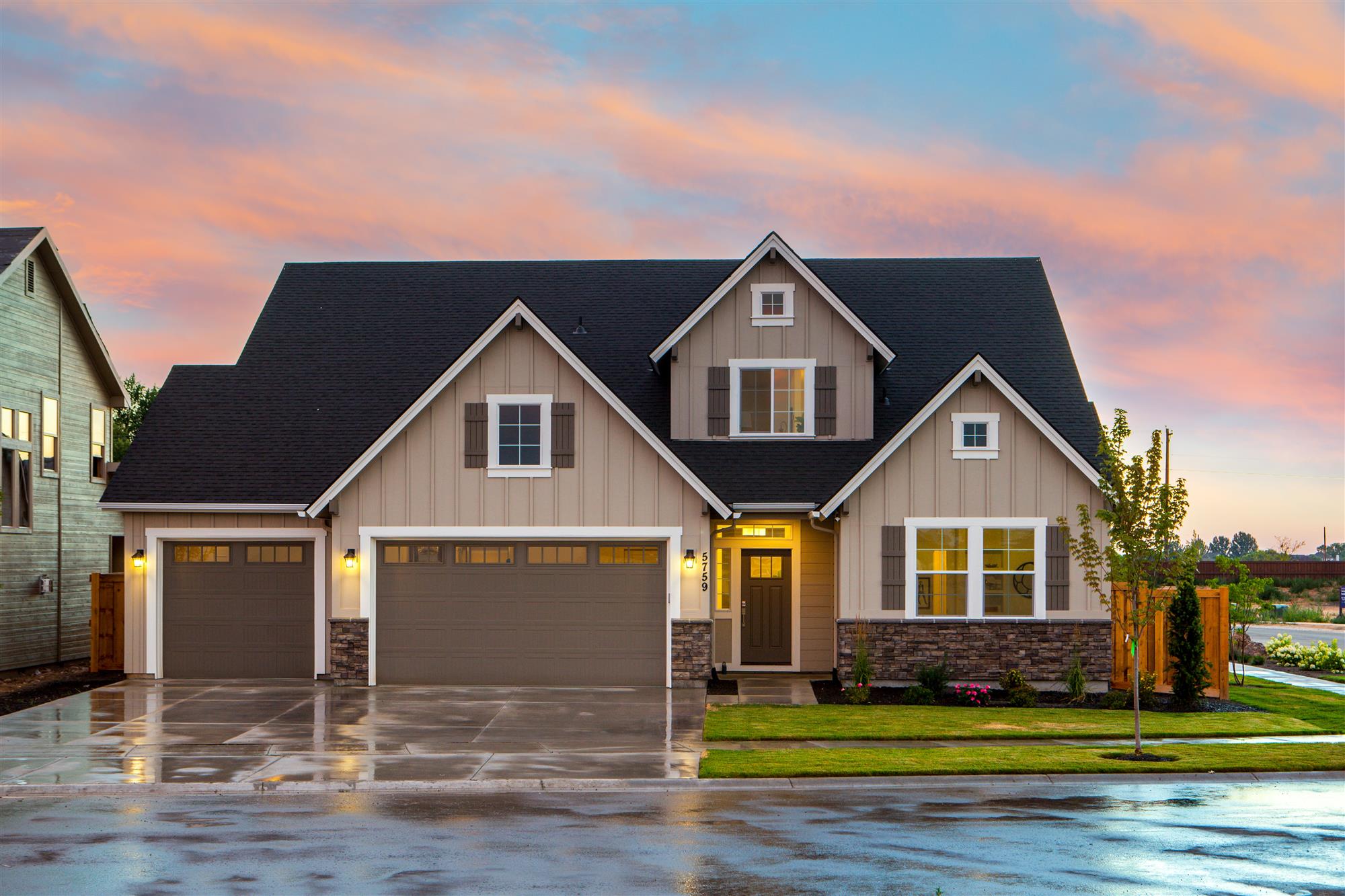 Motor City Home Improvement | Roofing Contractor | Builder | 810-235-0653